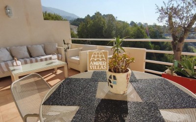 A beautiful bungalow located next to the Altea Golf Club.